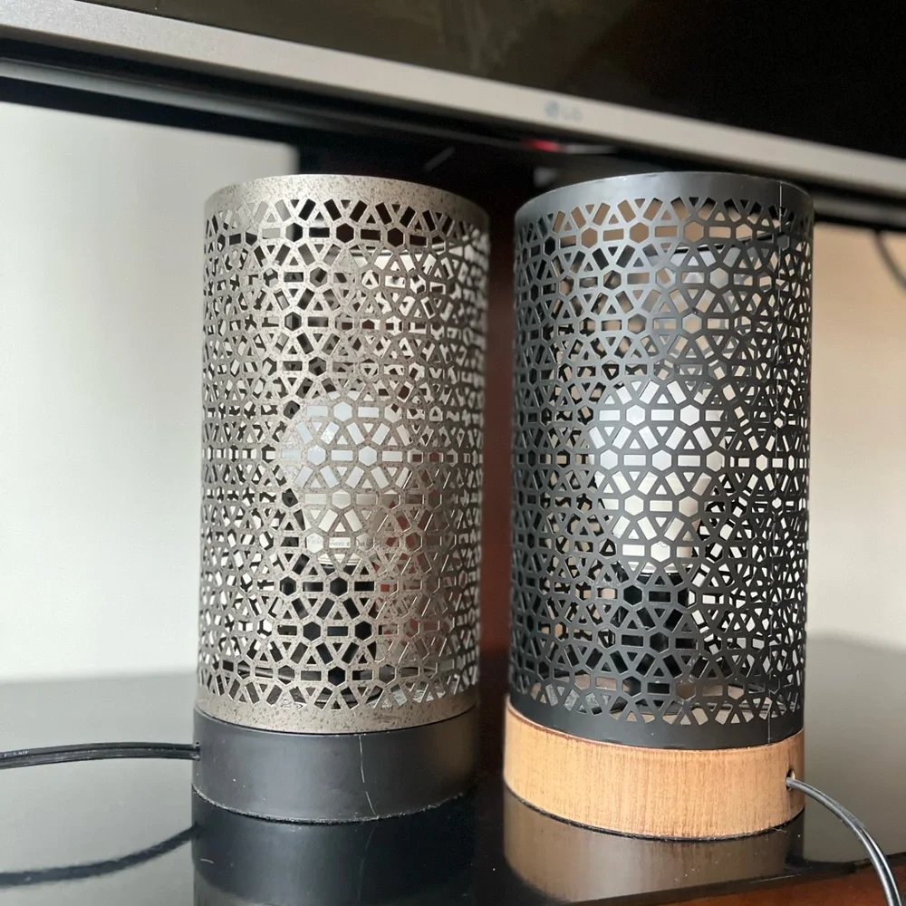2 pieces metal lamps like new